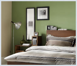 Bedroom 4: retro green